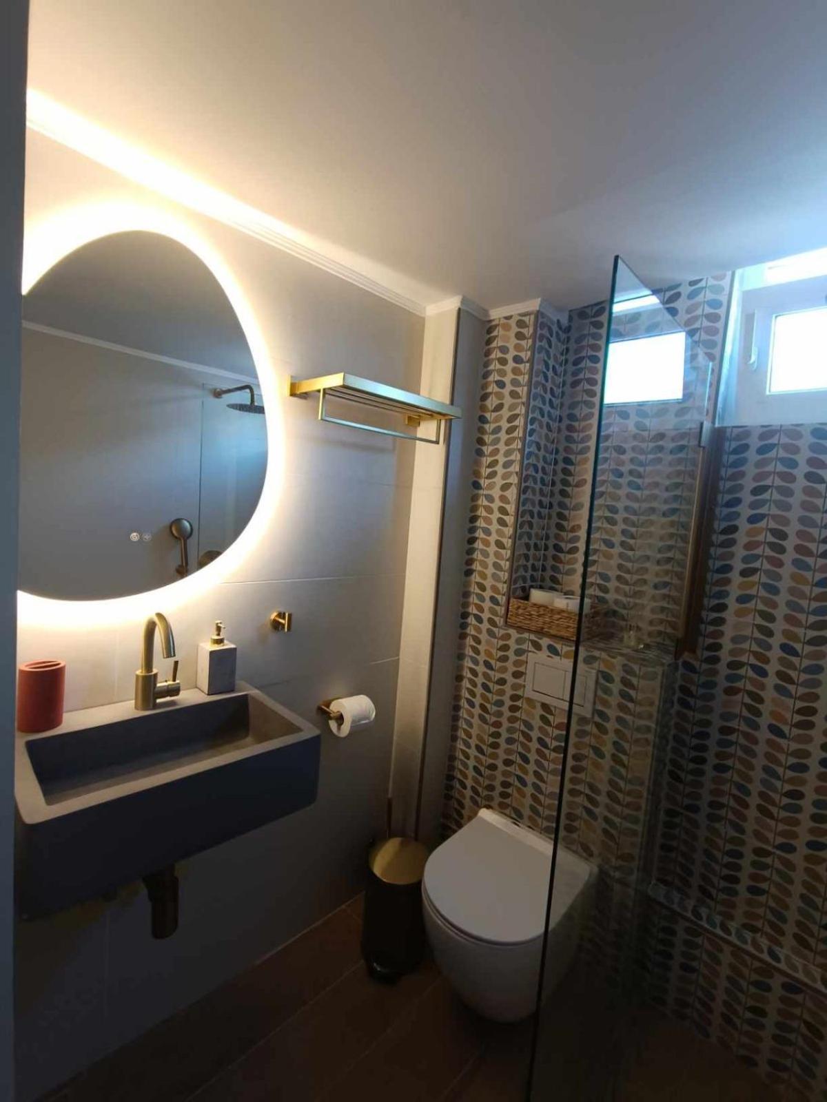 Thouria Agora 1 Apartment